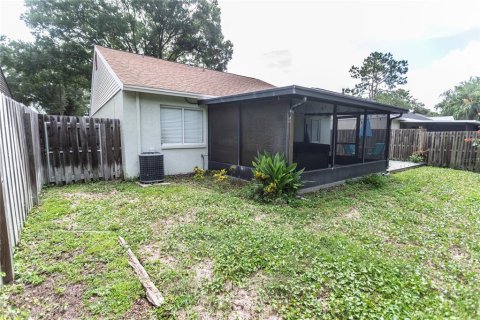 House in Tampa, Florida 3 bedrooms, 99.13 sq.m. № 1302145 - photo 27