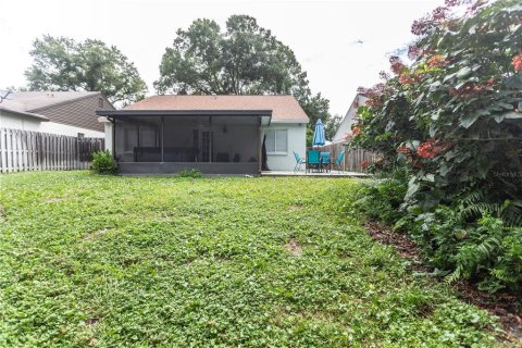 House in Tampa, Florida 3 bedrooms, 99.13 sq.m. № 1302145 - photo 28