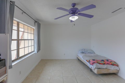 Touwnhouse à vendre à Tamarac, Floride: 2 chambres, 137.03 m2 № 1038417 - photo 16