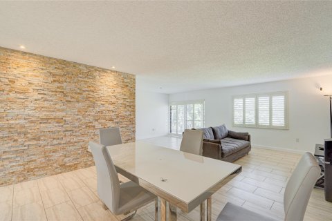 Copropriété à vendre à Plantation, Floride: 2 chambres, 118.91 m2 № 1224936 - photo 3