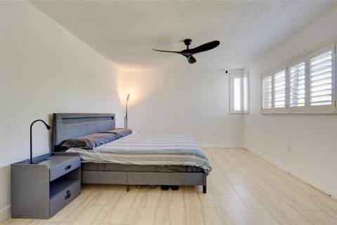 Condo in Plantation, Florida, 2 bedrooms  № 1224936 - photo 7