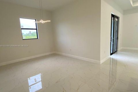 Casa en venta en Lehigh Acres, Florida, 3 dormitorios, 156.54 m2 № 1072146 - foto 28