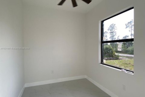 Купить виллу или дом в Лихай-Эйкерс, Флорида 3 спальни, № 1072146 - фото 8