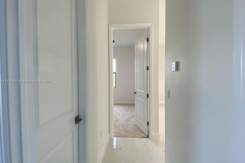 Casa en venta en Lehigh Acres, Florida, 3 dormitorios, 156.54 m2 № 1072146 - foto 23