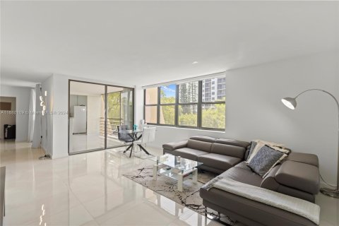 Condominio en venta en Aventura, Florida, 3 dormitorios, 128.21 m2 № 1409416 - foto 26