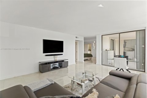 Condo in Aventura, Florida, 3 bedrooms  № 1409416 - photo 25