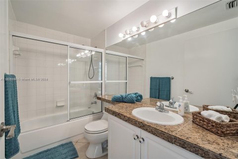 Condo in Aventura, Florida, 3 bedrooms  № 1294736 - photo 15