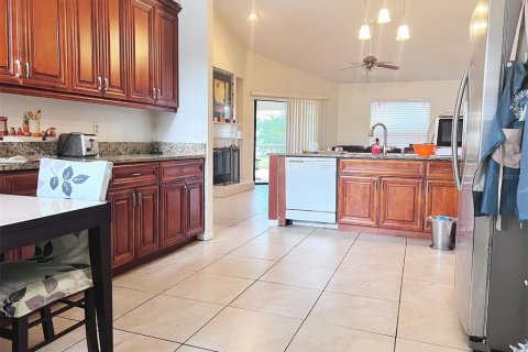 Casa en venta en Orlando, Florida, 3 dormitorios, 205.87 m2 № 1346787 - foto 6