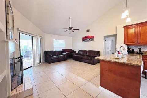 Casa en venta en Orlando, Florida, 3 dormitorios, 205.87 m2 № 1346787 - foto 3