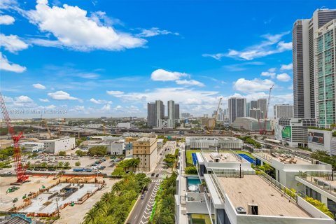 Condo in Miami, Florida, 1 bedroom  № 1402617 - photo 20