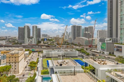 Condo in Miami, Florida, 1 bedroom  № 1402617 - photo 22