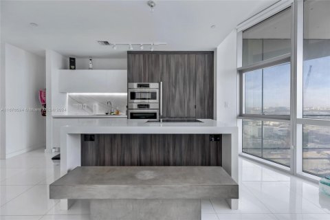 Condominio en venta en Miami, Florida, 1 dormitorio, 86.31 m2 № 1402617 - foto 7