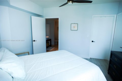 Condo in Miami, Florida, 2 bedrooms  № 1357151 - photo 14