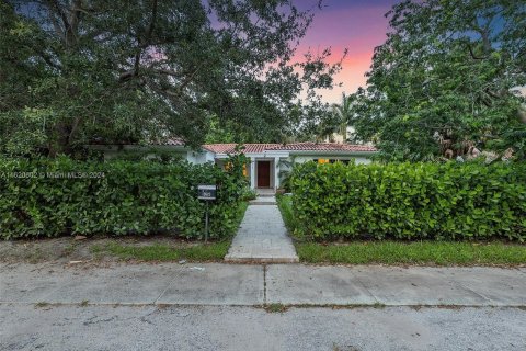 Casa en venta en Miami Shores, Florida, 4 dormitorios, 228.82 m2 № 1241739 - foto 18