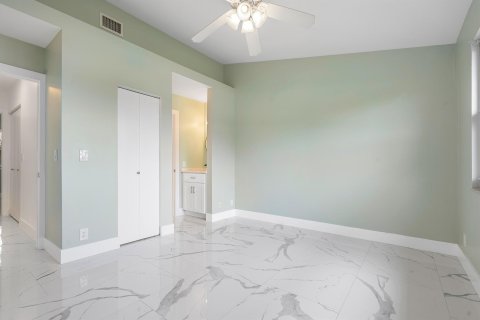 Condo in Pompano Beach, Florida, 2 bedrooms  № 1228513 - photo 6