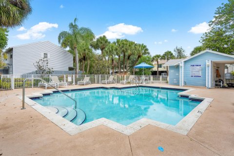 Copropriété à vendre à Pompano Beach, Floride: 2 chambres, 96.62 m2 № 1228513 - photo 2