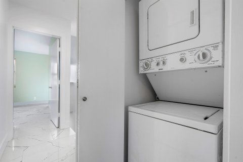 Copropriété à vendre à Pompano Beach, Floride: 2 chambres, 96.62 m2 № 1228513 - photo 14