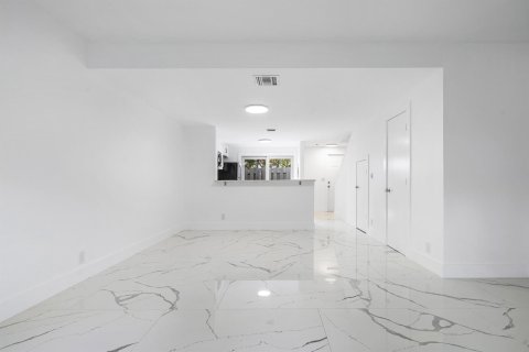 Copropriété à vendre à Pompano Beach, Floride: 2 chambres, 96.62 m2 № 1228513 - photo 24