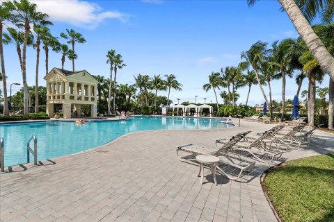 Villa ou maison à vendre à Royal Palm Beach, Floride: 3 chambres, 225.2 m2 № 1065805 - photo 18