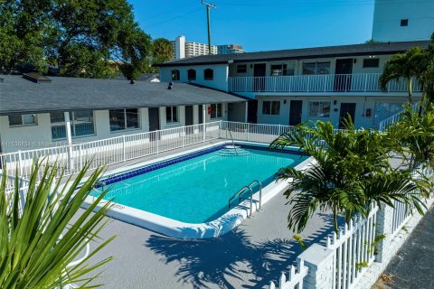 Hôtel, hôtellerie à vendre à Pompano Beach, Floride № 1019706 - photo 18