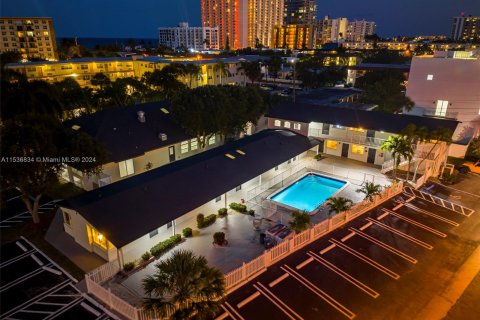 Hotel en venta en Pompano Beach, Florida № 1019706 - foto 26