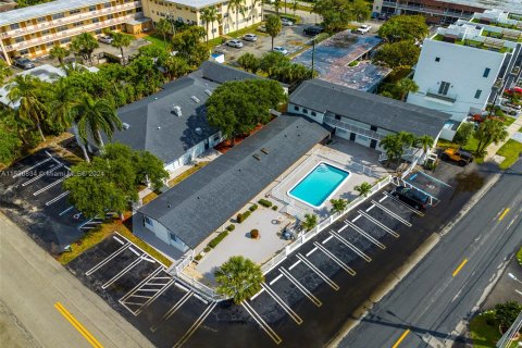 Hotel en venta en Pompano Beach, Florida № 1019706 - foto 3
