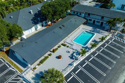 Hôtel, hôtellerie à vendre à Pompano Beach, Floride № 1019706 - photo 15