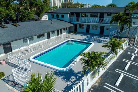Hôtel, hôtellerie à vendre à Pompano Beach, Floride № 1019706 - photo 17