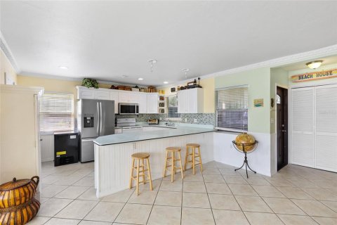 House in Sarasota, Florida 3 bedrooms, 165.18 sq.m. № 1344365 - photo 17