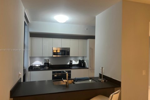 Condominio en venta en Miami, Florida, 3 dormitorios, 165.18 m2 № 1397731 - foto 3