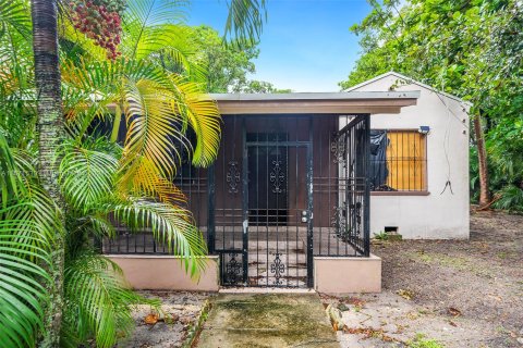 Casa en venta en Miami, Florida, 2 dormitorios, 172.61 m2 № 1397728 - foto 4