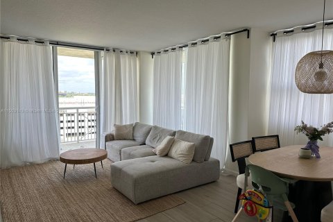 Condominio en venta en Aventura, Florida, 2 dormitorios, 115.66 m2 № 1073138 - foto 10