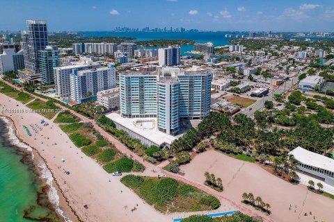 Condominio en venta en Miami Beach, Florida, 1 dormitorio, 93.83 m2 № 1073139 - foto 2