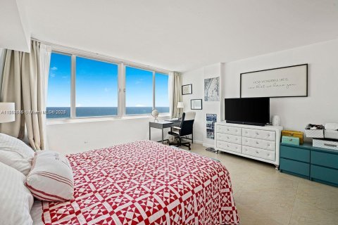 Condominio en venta en Miami Beach, Florida, 1 dormitorio, 93.83 m2 № 1073139 - foto 15
