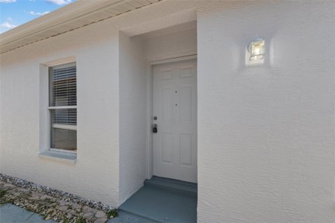 Casa en venta en New Port Richey, Florida, 2 dormitorios, 104.33 m2 № 1379812 - foto 29