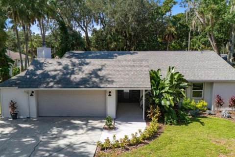 House in Edgewater, Florida 4 bedrooms, 172.8 sq.m. № 1379850 - photo 2