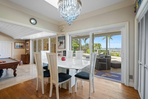 Villa ou maison à vendre à West Palm Beach, Floride: 4 chambres, 313.82 m2 № 1061388 - photo 5