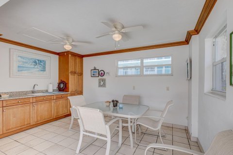 Condo in North Palm Beach, Florida, 2 bedrooms  № 1076860 - photo 7