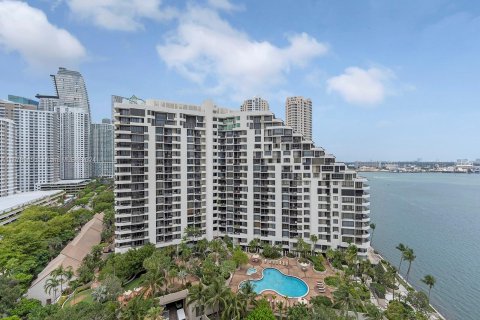 Condo in Miami, Florida, 1 bedroom  № 1405962 - photo 21