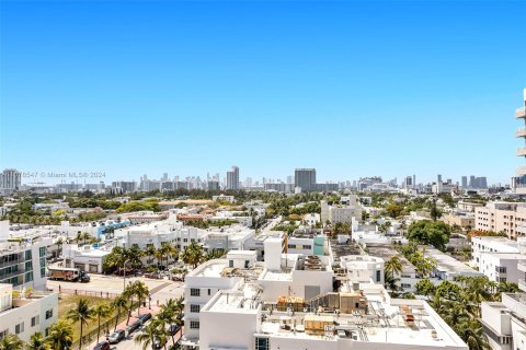 Condo in Miami Beach, Florida, 1 bedroom  № 1405964 - photo 11