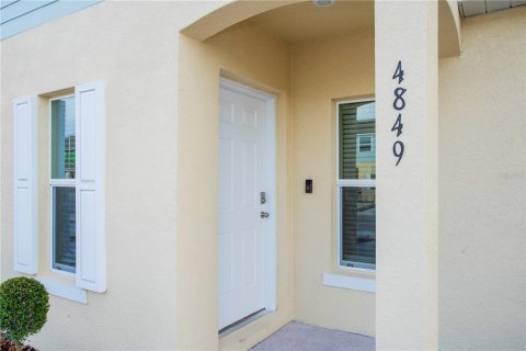 Townhouse in Kissimmee, Florida 3 bedrooms, 163.69 sq.m. № 1385011 - photo 3