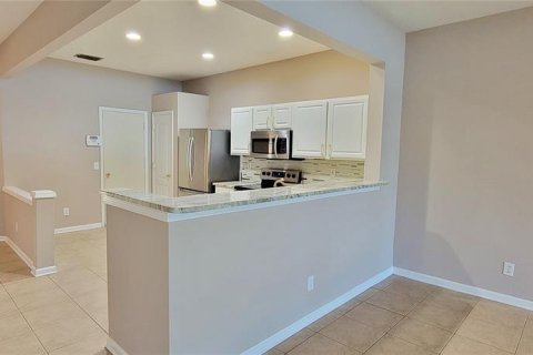 Townhouse in Tampa, Florida 3 bedrooms, 150.97 sq.m. № 1384947 - photo 17