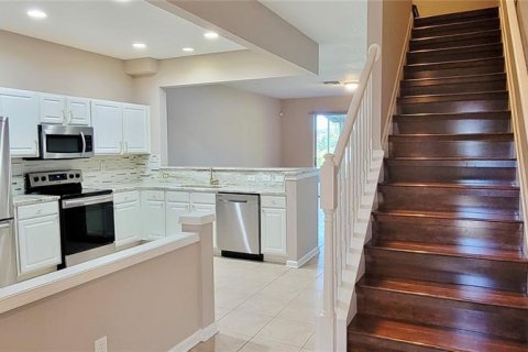 Townhouse in Tampa, Florida 3 bedrooms, 150.97 sq.m. № 1384947 - photo 10