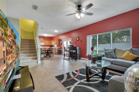 Casa en venta en Orlando, Florida, 4 dormitorios, 208.66 m2 № 1384984 - foto 9