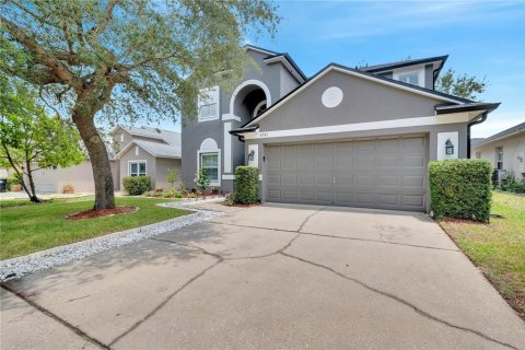 House in Orlando, Florida 4 bedrooms, 208.66 sq.m. № 1384984 - photo 1