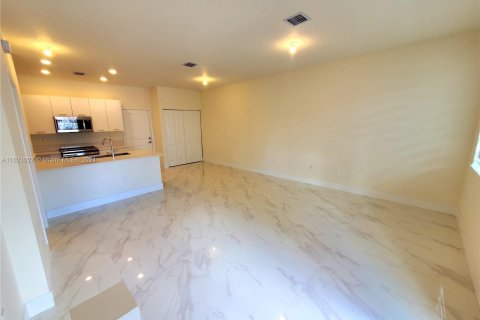 Townhouse in URBANA in Doral, Florida 3 bedrooms, 132.94 sq.m. № 1241872 - photo 5