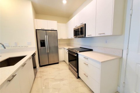 Townhouse in URBANA in Doral, Florida 3 bedrooms, 132.94 sq.m. № 1241872 - photo 9