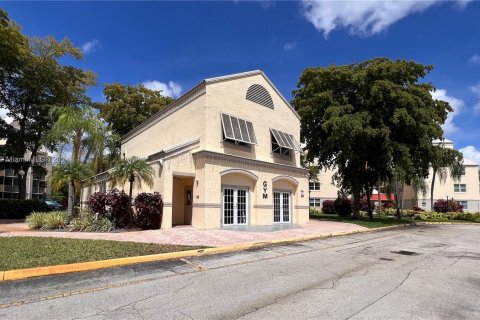 Condominio en venta en Doral, Florida, 2 dormitorios, 111.2 m2 № 1029849 - foto 5