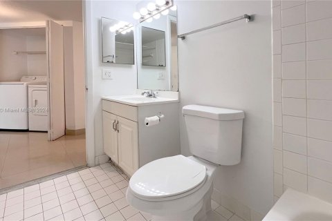 Condominio en venta en Doral, Florida, 2 dormitorios, 111.2 m2 № 1029849 - foto 22