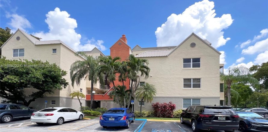 Condominio en Doral, Florida, 2 dormitorios  № 1029849